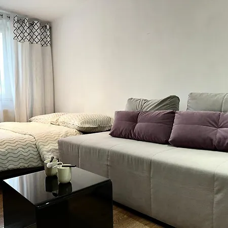 Chrobrego - Self Check-in 20h - Parking * Oława