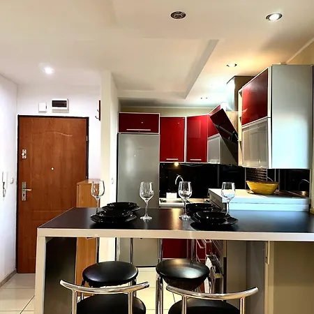 Chrobrego - Self Check-in 20h - Parking