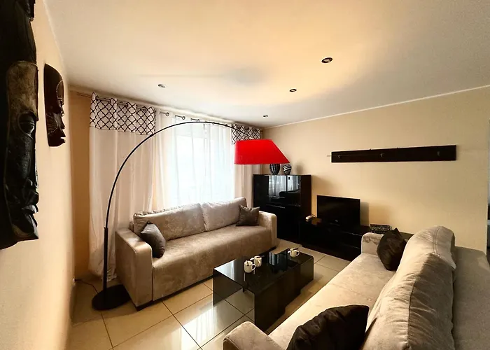 Chrobrego - Self Check-in 20h - Parking