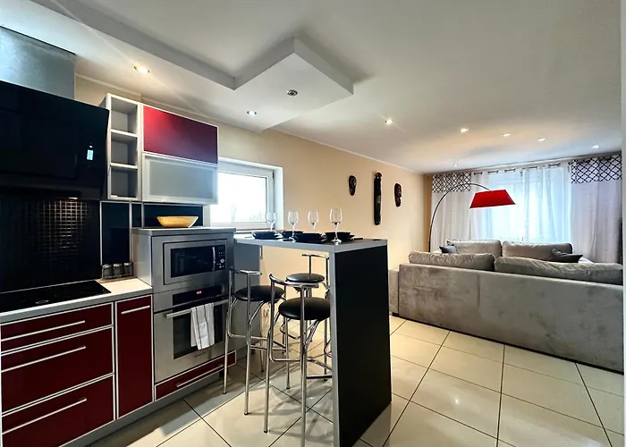 Chrobrego - Self Check-in 20h - Parking